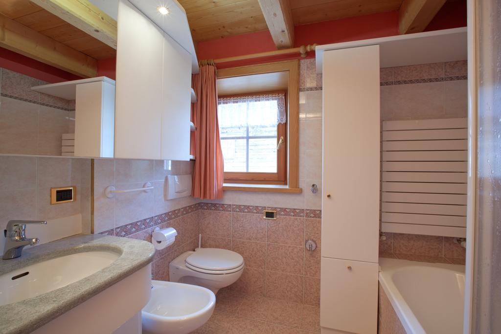 Baita Miralago - Appartamenti Abar Livigno Habitación foto